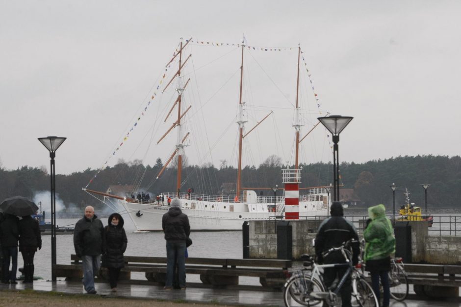 Po metų pertraukos „Meridianas“ sugrįžo namo