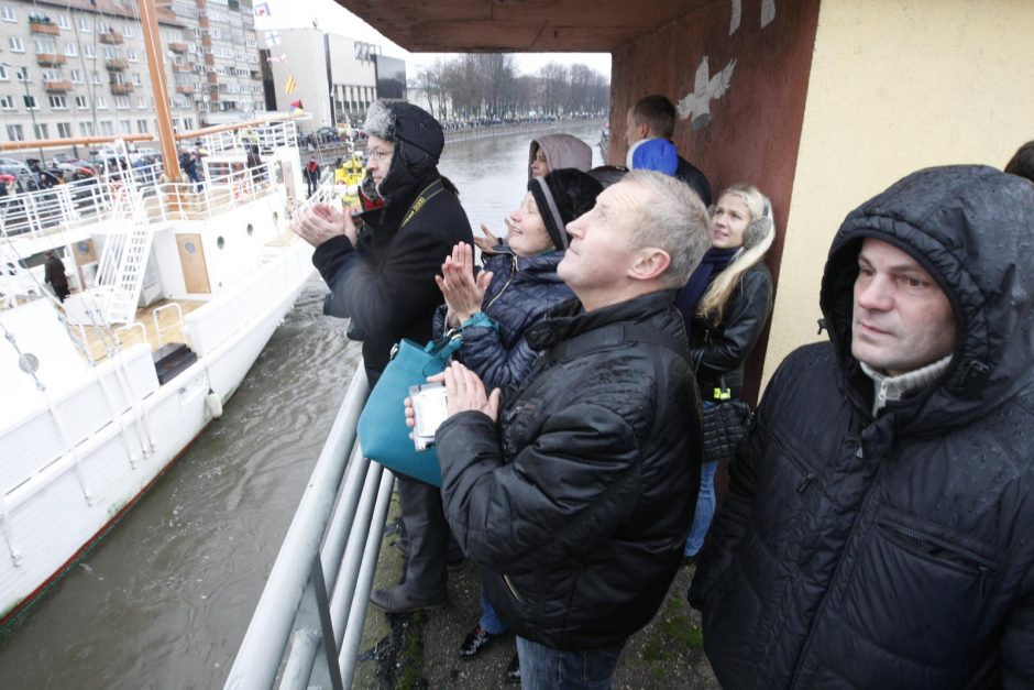 Po metų pertraukos „Meridianas“ sugrįžo namo