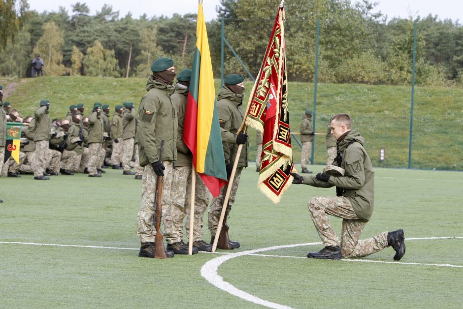 Klaipėdoje privalomosios pradinės karo tarnybos kariai prisiekė negailėti gyvybės