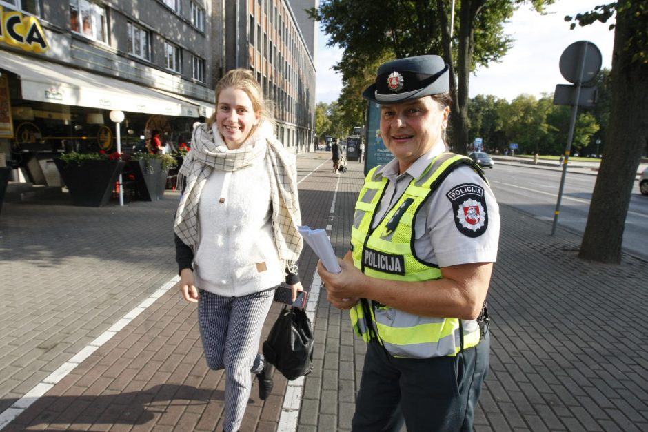 Uostamiestyje išdalijo tūkstančius atšvaitų