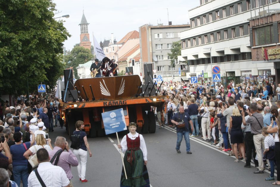 Jūros šventės eisena – elegantiška ir spalvinga