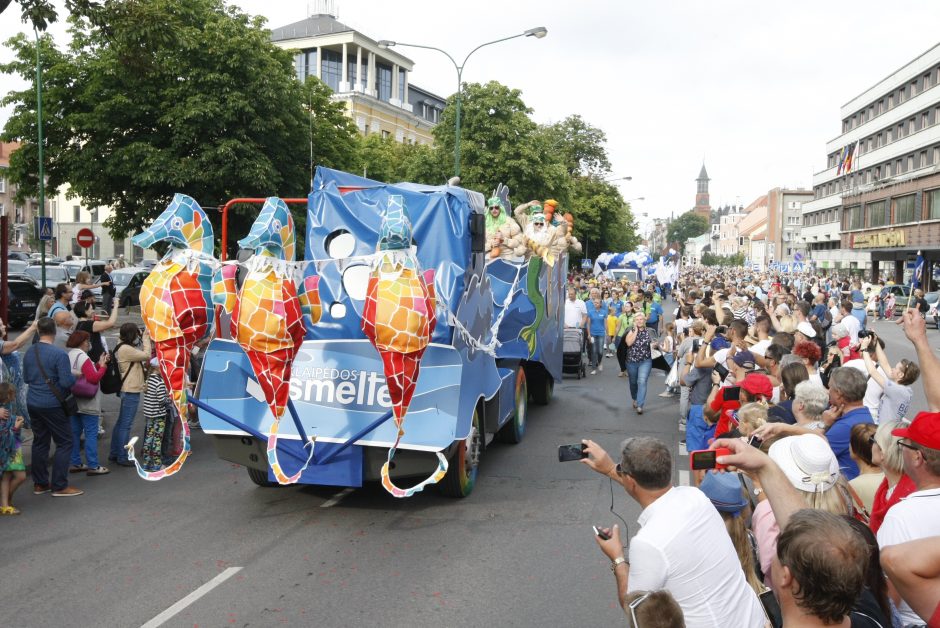 Jūros šventės eisena – elegantiška ir spalvinga