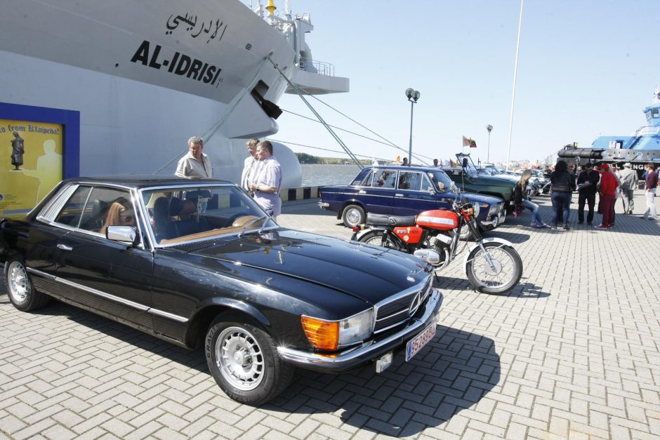 Klaipėdos gatvėse – išskirtiniai automobiliai