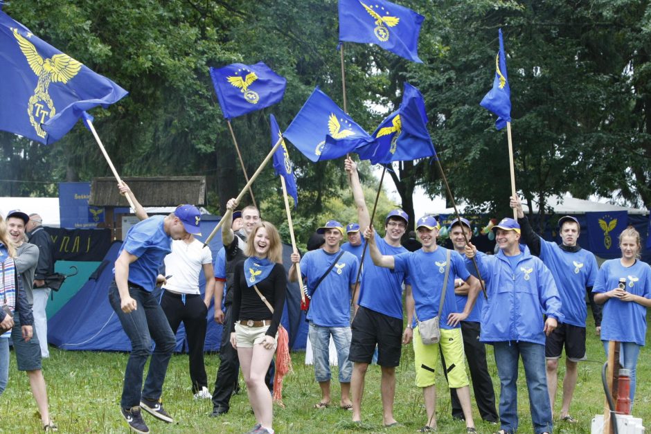 Prie Luksto „Tvarka ir teisingumas“ partiečiai kūrė didžiausią ES vėliavą