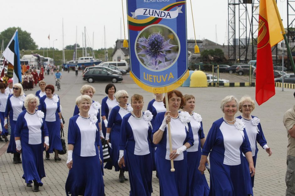 Senjorai Klaipėdoje susuko šokių pynę