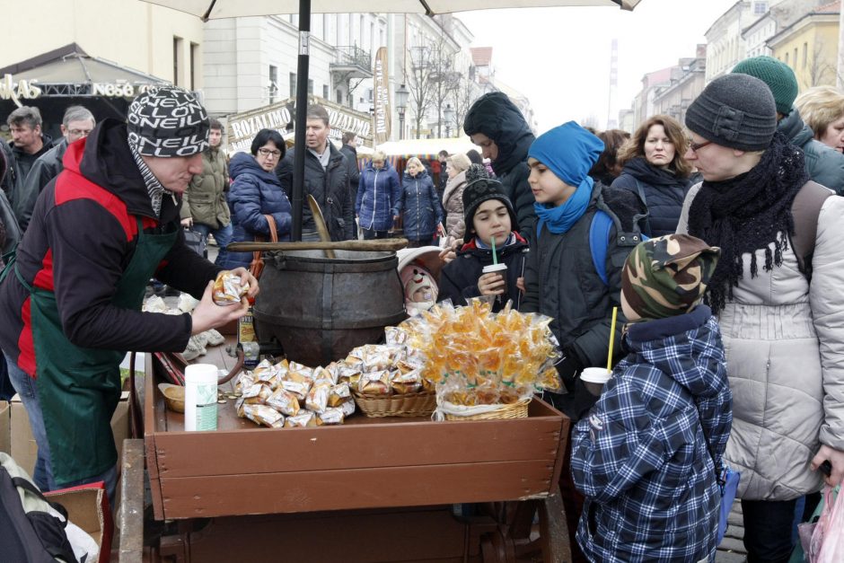 Senamiestį užtvindė Kaziuko mugė