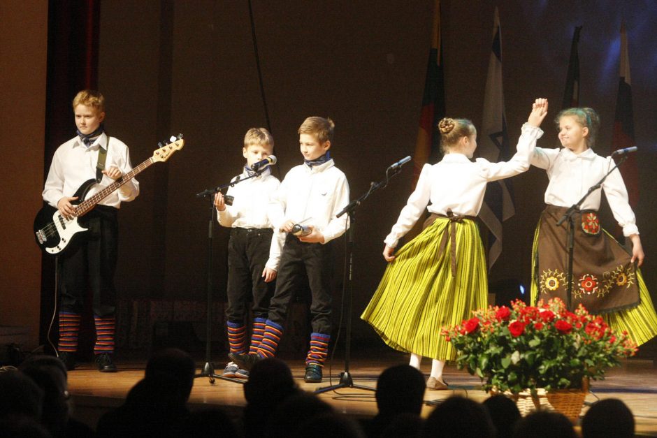 Folkloro koncerte tautinėms mažumoms – armėnų, lenkų, ukrainiečių, totorių dainos