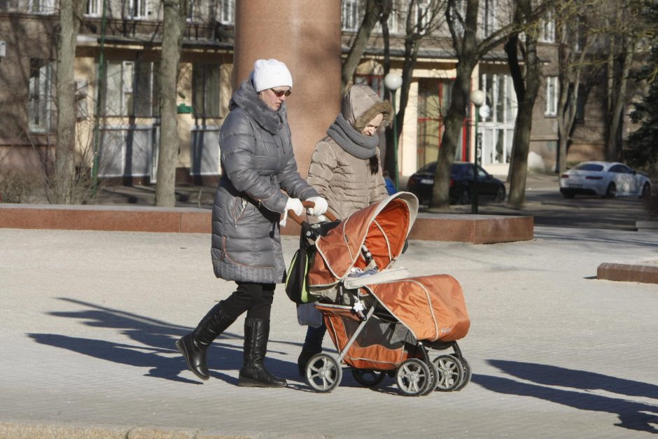 Pajūryje žvarba užsiliks tik savaitgalį