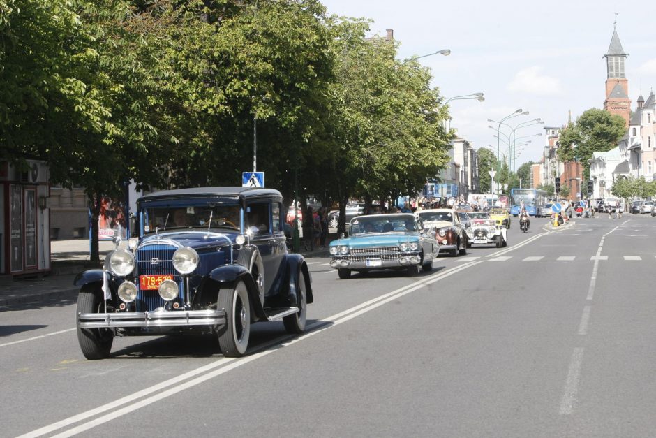 Senovinių automobilių paradas Klaipėdoje