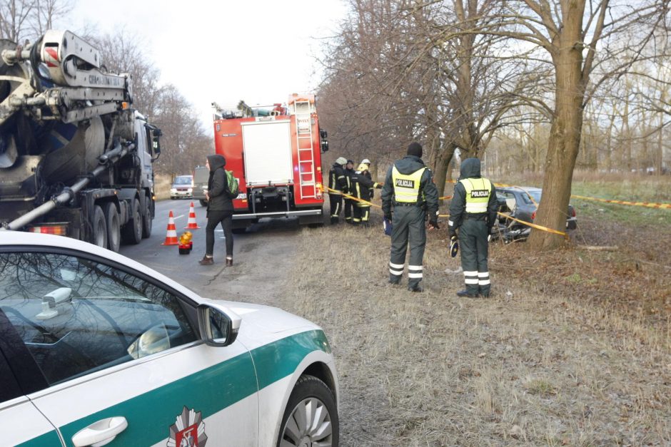 Kraupioje avarijoje žuvusi mergina nusižudė?