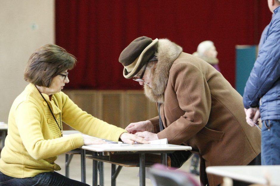 Klaipėdiečiai nenoriai balsuoja antrajame Seimo rinkimų ture