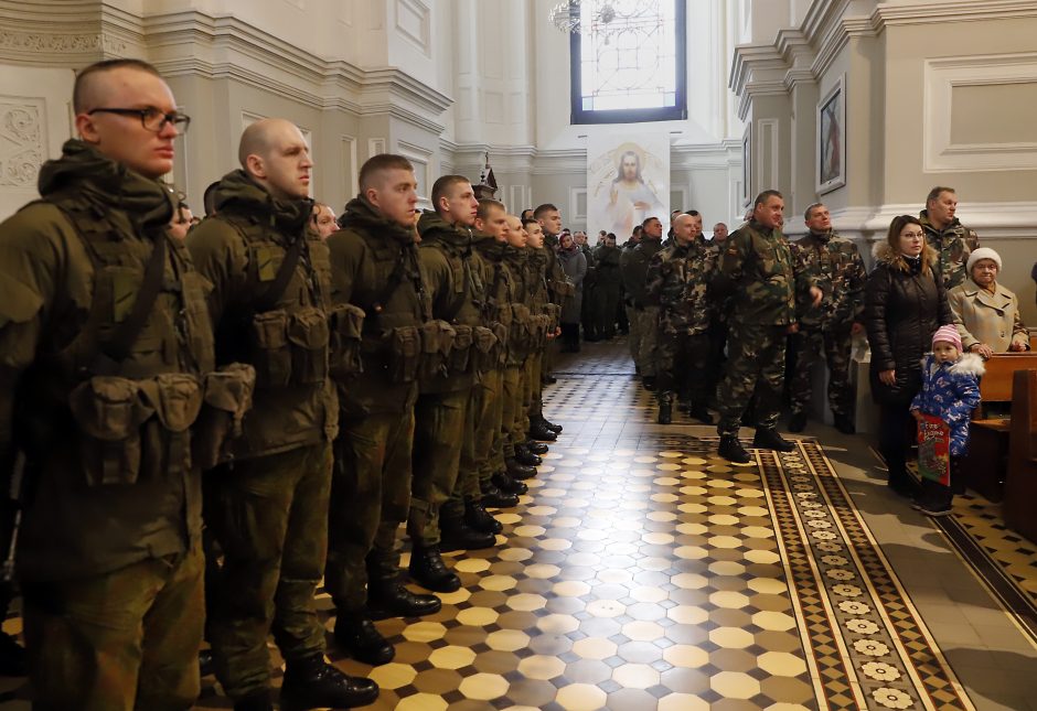 Lietuvos kariuomenės diena Kaune – žvarbi, bet su šypsenomis