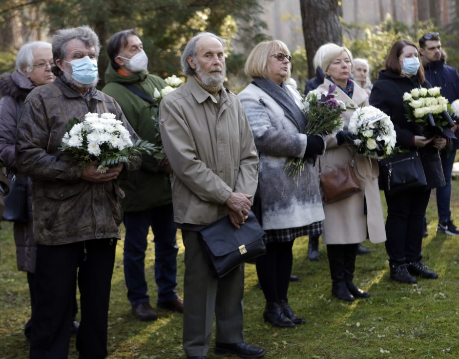 Į paskutinę kelionę palydėtas poetas R. Keturakis