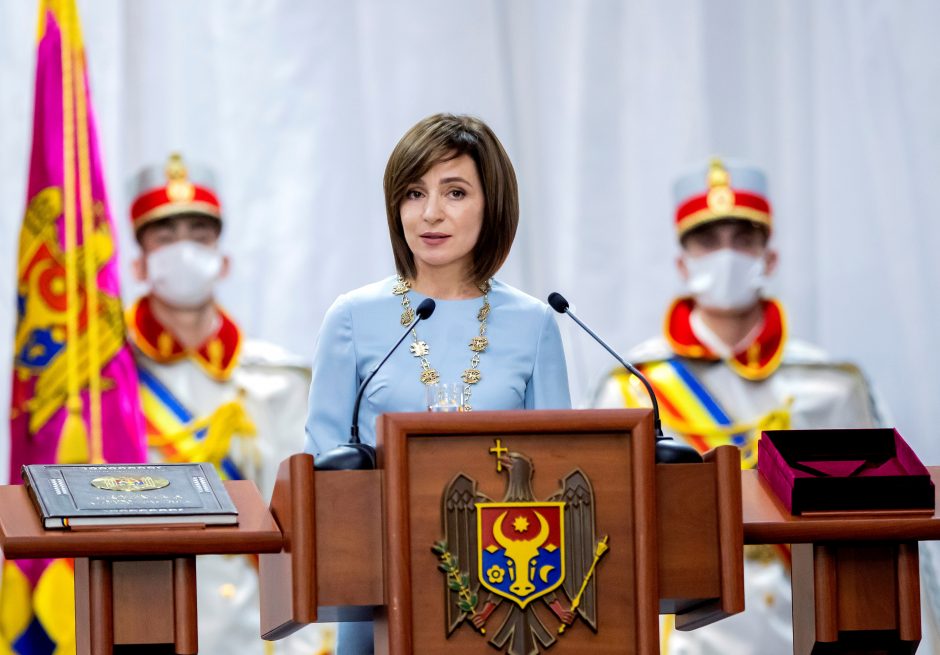 Moldovos prezidentė nesiūlys premjero kandidatūros ir sieks pirmalaikių rinkimų
