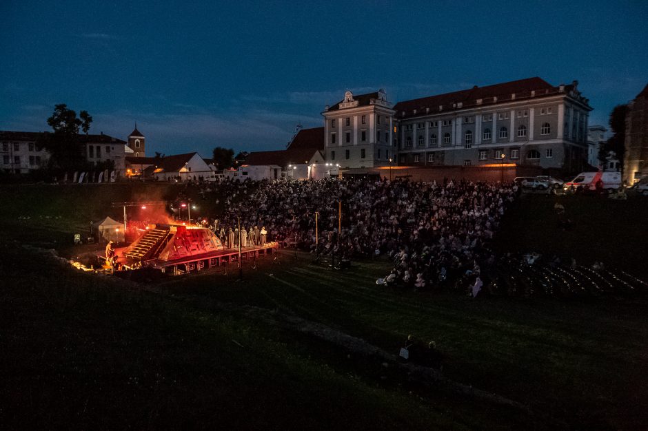 Muzikinė-dokumentinė drama 