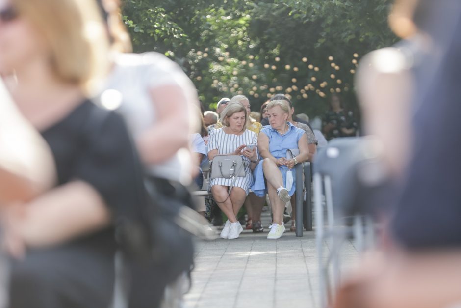 Pažaislio liepų alėjos vakaras su Inga Valinskiene