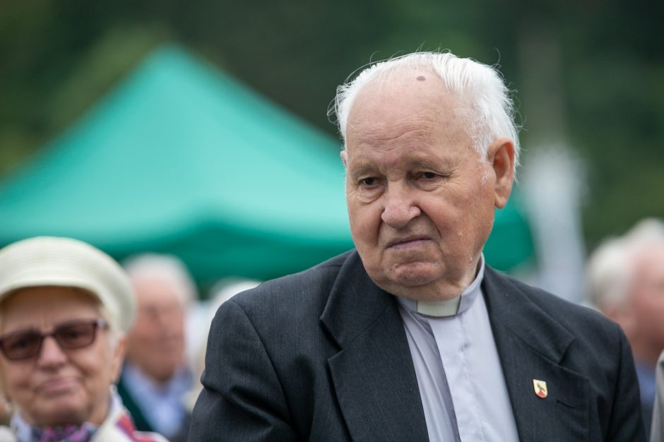 Tremtinių ir politinių kalinių sąskrydis Ariogaloje