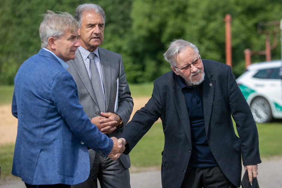 Tremtinių ir politinių kalinių sąskrydis Ariogaloje