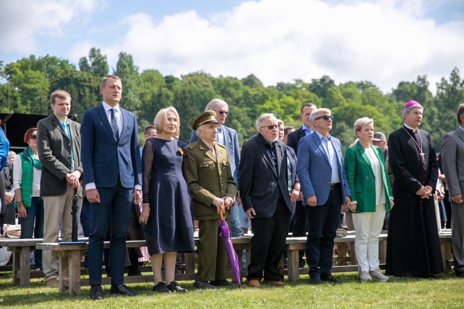 Tremtinių ir politinių kalinių sąskrydis Ariogaloje