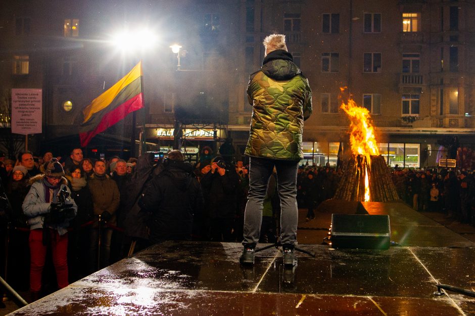 Žuvusiems Sausio 13-ąją – atminimo laužai