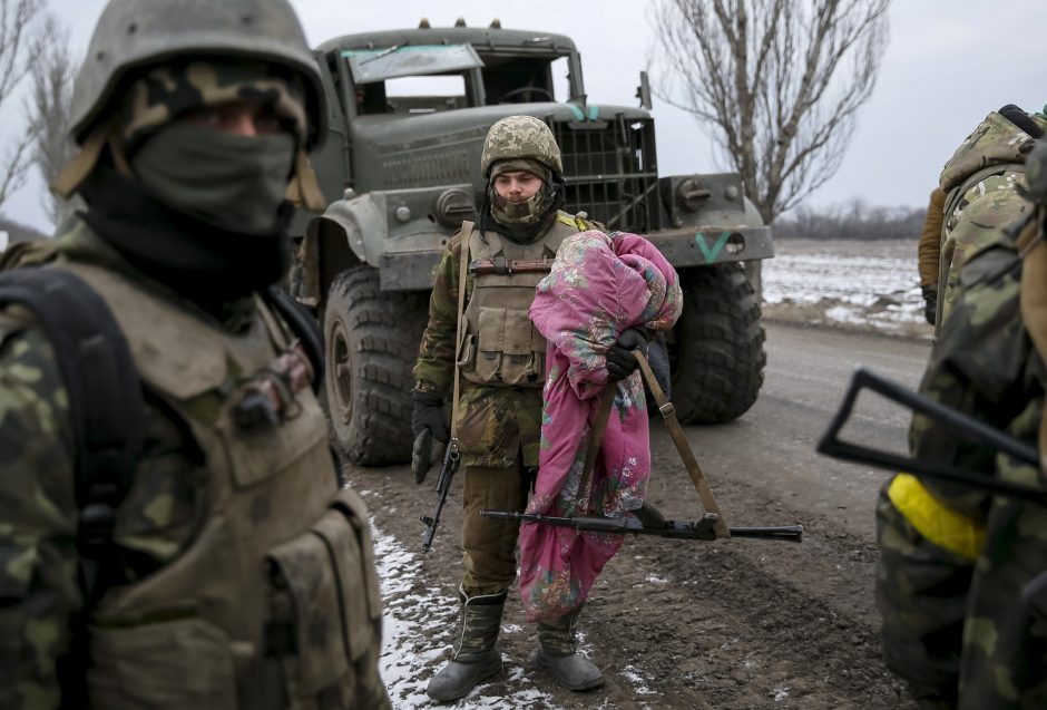 Per susirėmimus su prorusiškais separatistais žuvo 4 Ukrainos kariai