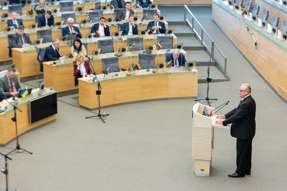 Seimas svarstė klausimą dėl A. Stončaičio atleidimo