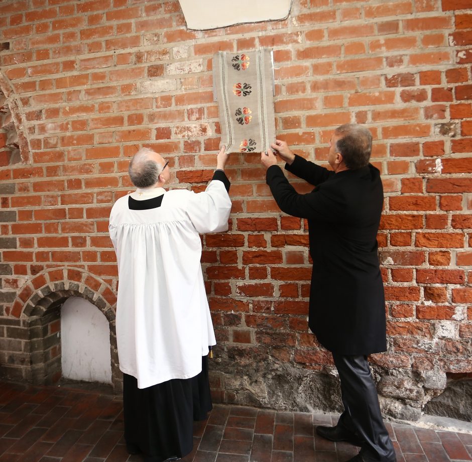 Politinių kalinių ir tremtinių veiklą primins memorialinė lenta