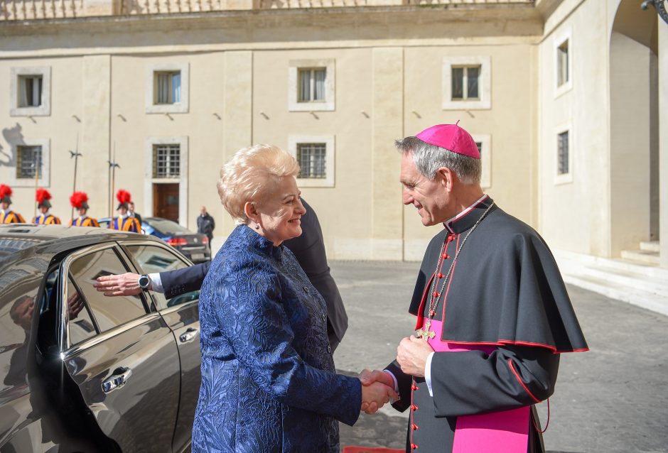 Prezidentė Vatikane susitiko su popiežiumi