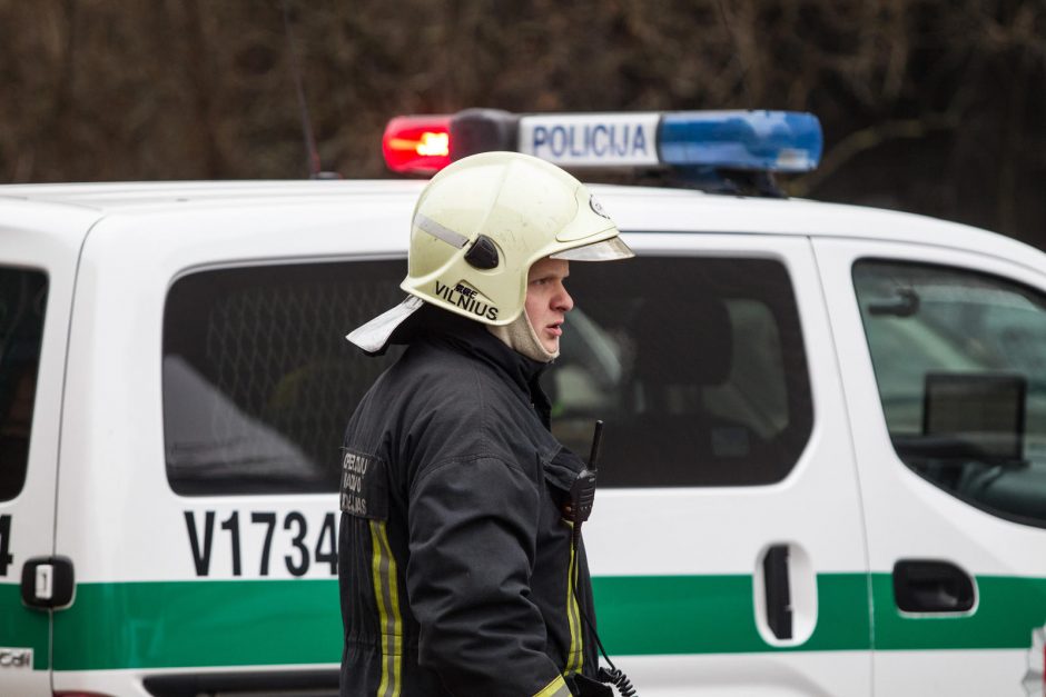 Į Vilniaus centrą sulėkė tarnybos – rastas sprogmuo