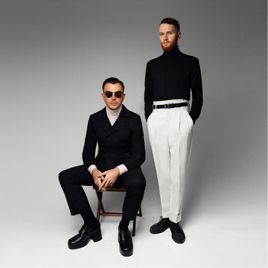Į Vilnių grįžta stilingas britų elektroninės muzikos duetas „Hurts“