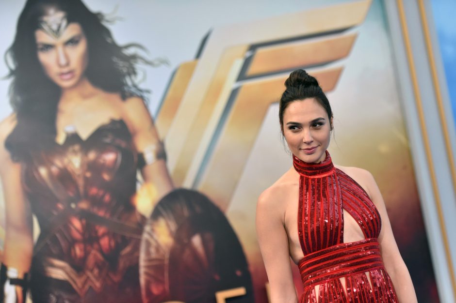 „Nuostabioji moteris“ G. Gadot ryžtu nugalėtų bet ką