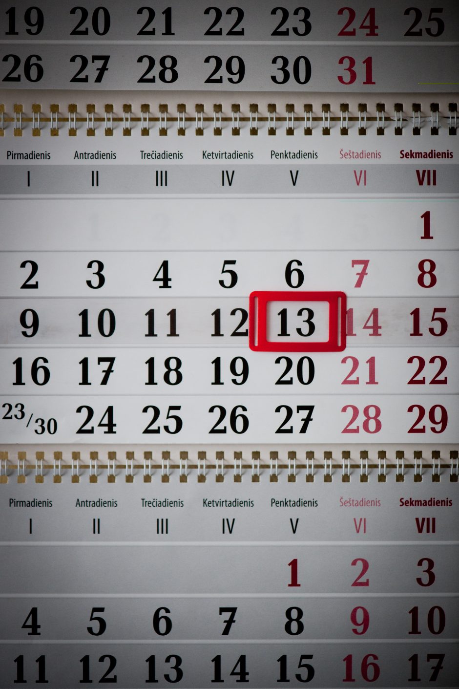 Kodėl kalendoriuje ypatingos datos žymimos raudona spalva?