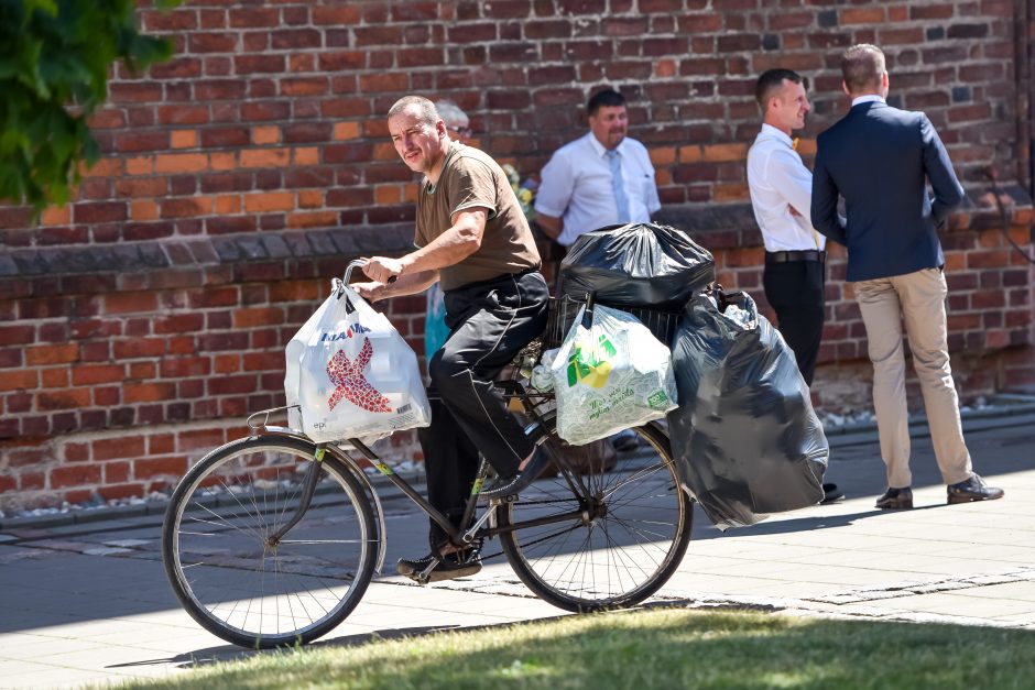 Kaitra smogė iš miesto į kaimą pabėgusiems kauniečiams