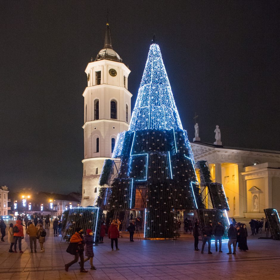 Vilniaus Kalėdų eglutės pripažinimo gražiausia dar teks palaukti