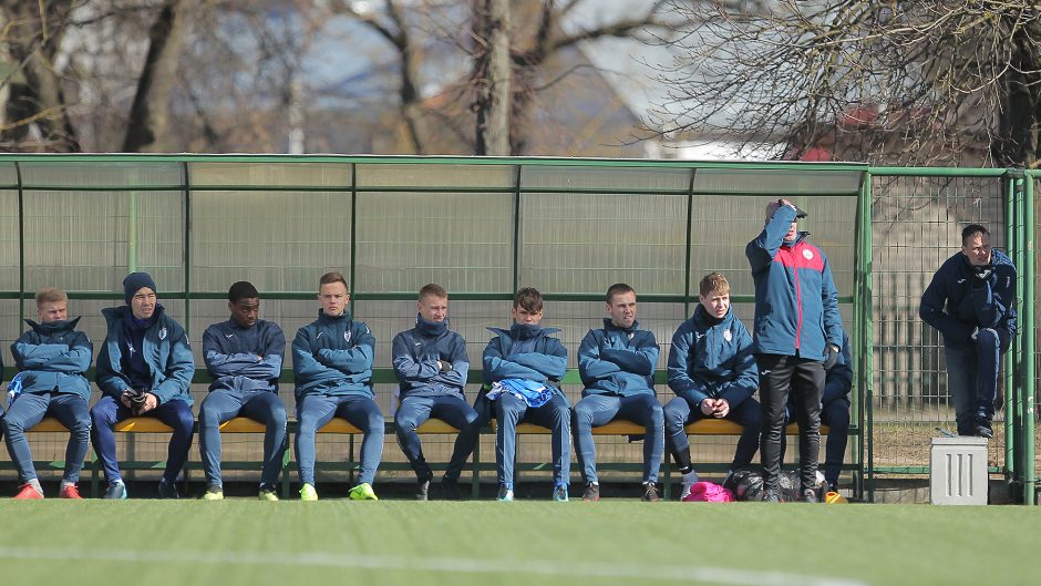 Lietuvos jaunimo futbolo rinktinė nugalėjo Kauno „Stumbrą“