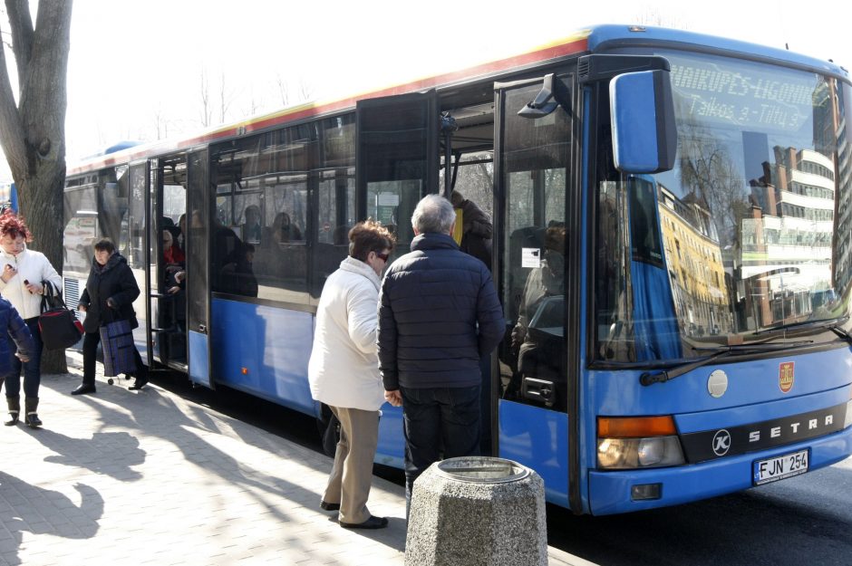 Šiauliuose susimušė ir apsispjaudė vairuotojai