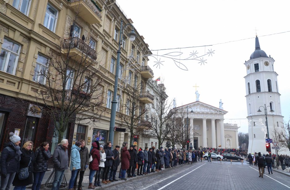 Vilniuje – mitingas dėl mokytojų algų, socialiniuose tinkluose verda aistros