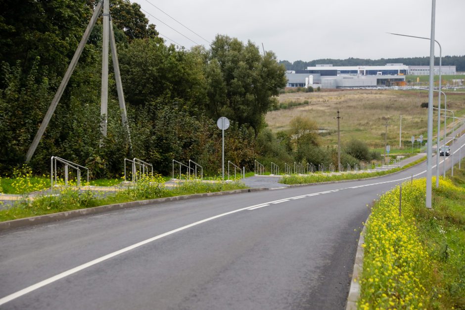 Ramučiuose esančiame dviračių take – laiptai