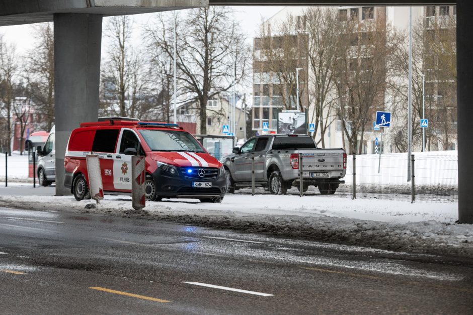 Baisi nelaimė Vilniuje: žuvo į labai gilią betonuotą duobę įkritęs žmogus