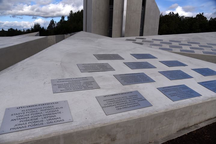 Vyriausybė prisidės prie memorialo visiems partizanams Kryžkalnyje