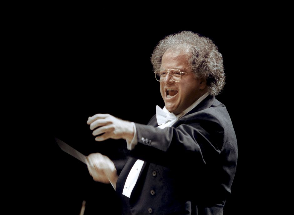 Niujorko Metropolitano opera nušalino seksualine prievarta įtariamą dirigentą
