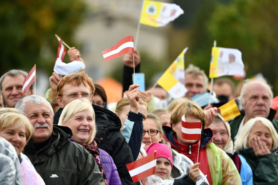 Popiežius Pranciškus: įmanoma kurti bendrystę esant skirtingumams