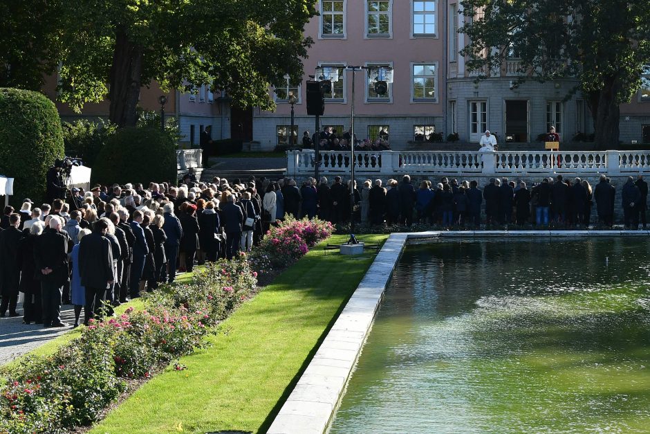 Popiežius Estijoje prabilo apie išnaudojimo skandalus