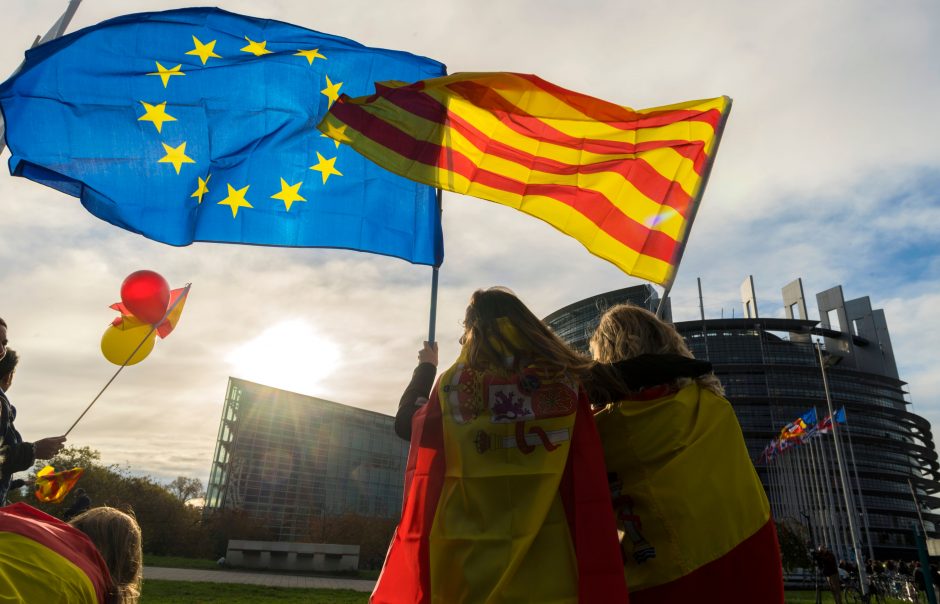 Ką atskleidžia ES požiūris į Katalonijos krizę?