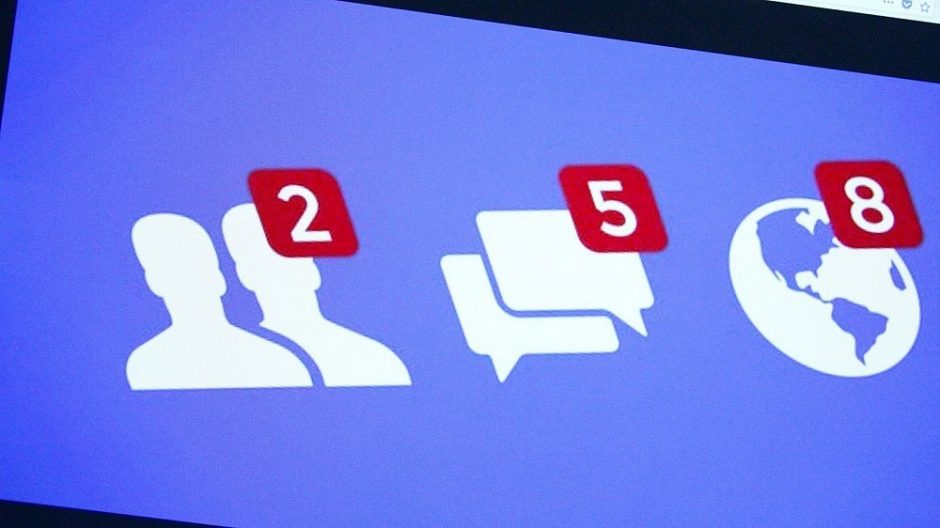 Socialiniame tinkle „Facebook“ plinta virusas: ragina neatidaryti nuorodos