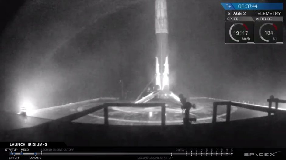„SpaceX“ sėkmingai paleido ir nutupdė jau panaudotą raketą