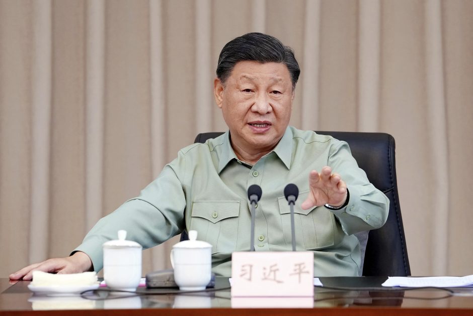 Xi Jinpingas ragina pradėti Kinijos ir Šiaurės Korėjos ryšių „aukštesnę fazę“