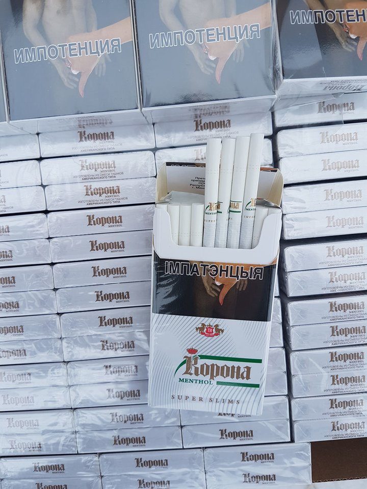 Kontrabandinių cigarečių slėptuve tapo minkšti baldai