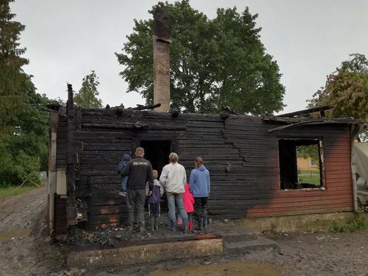 Policija sulaikė įtariamuosius padegimais Radviliškyje