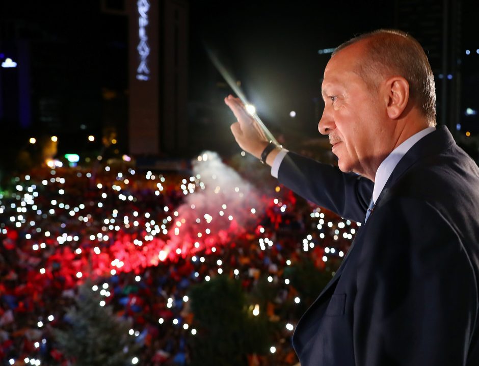 Apžvalgininkai perspėja: R. T. Erdoganas dar labiau sustiprins savo galias